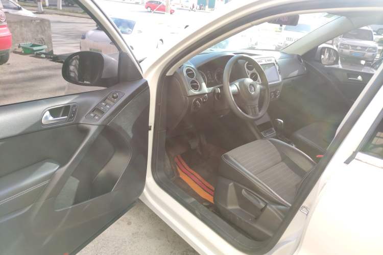 Used Volkswagen Tiguan 2016 280TSI Automatic Two-Wheel-Drive Silk Road Style Edition