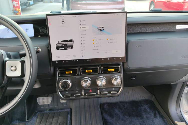 Used  V23 2025 501 Four-Wheel Drive Intelligent Driving Version