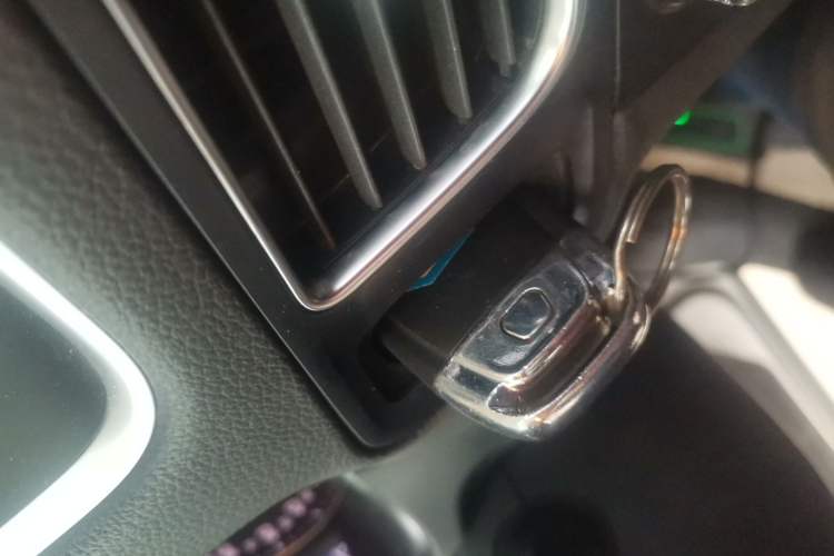 Used Audi Q5 2017 Plus 40 TFSI Ambition Model
