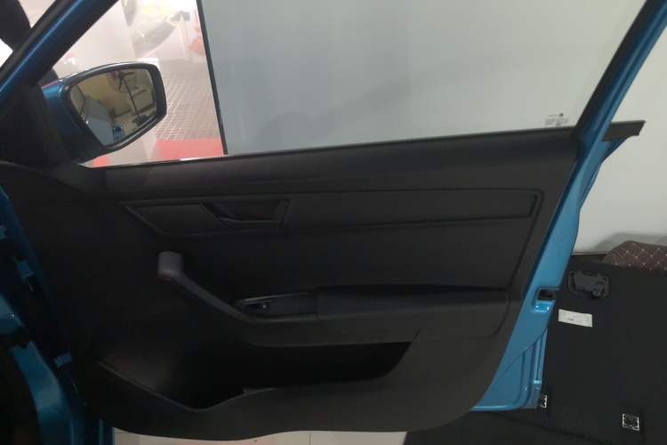 Used Skoda Fabia 2015 1.4L Automatic Front-Drive Model
