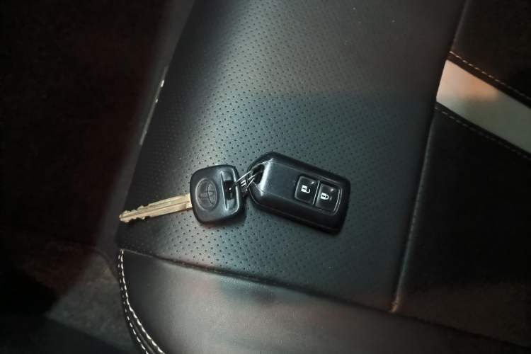 Used Toyota YARiS L 2021 X-Trail 1.5L CVT Leading Edition
