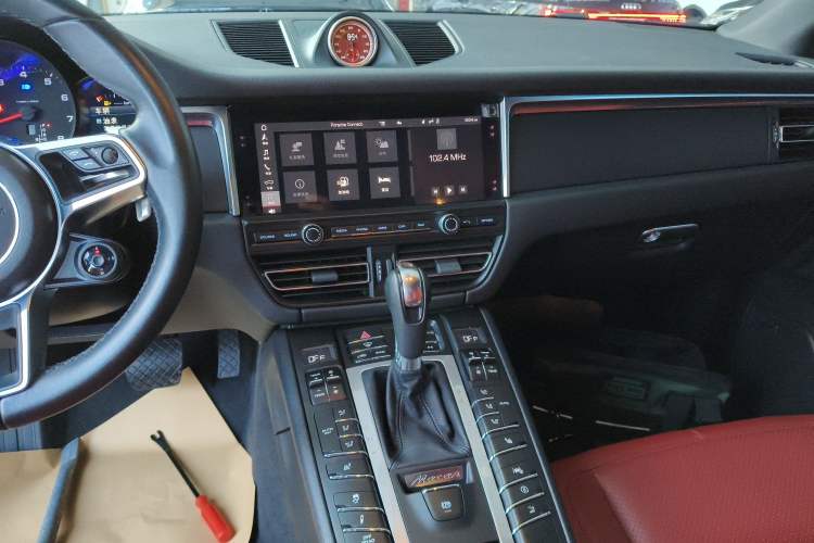 Used Porsche Macan 2021 Macan 2.0T