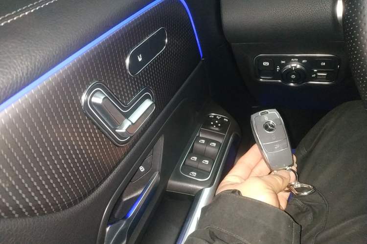 Used Mercedes-Benz GLB 2021 GLB 200 Fashion Model
