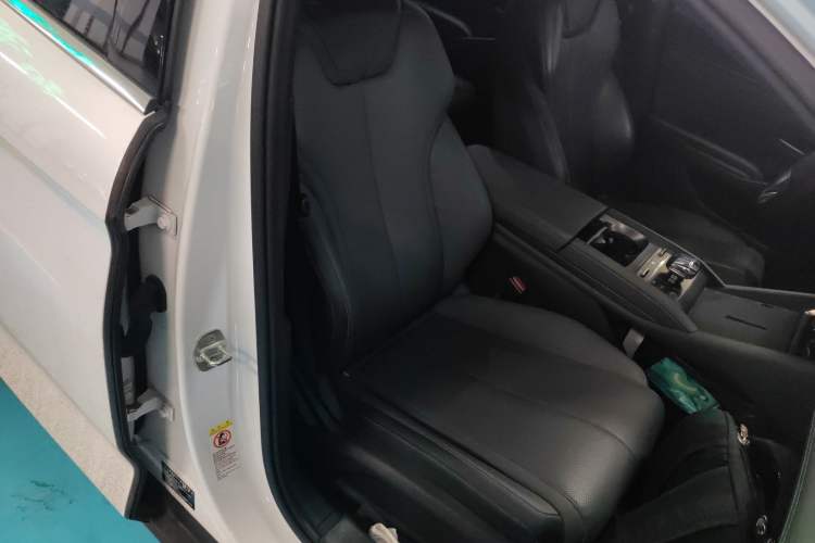 Used BYD Qin L 2024 DM-i 120KM Leading Model
