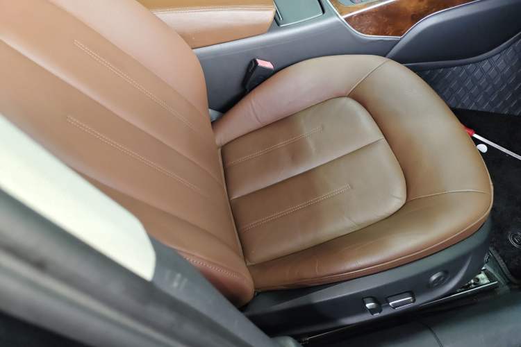 Used Audi A6L 2016 30 FSI Comfort Version
