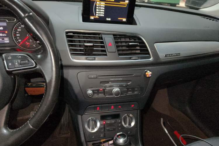 Used Audi Q3 2015 35 TFSI quattro Technology Edition