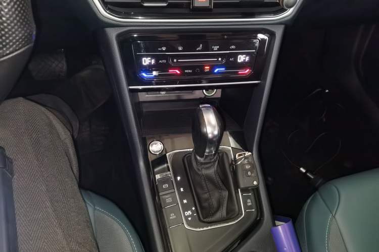 Used Volkswagen Tharu 2023 300TSI Two-Wheel-Drive Full Moon Edition