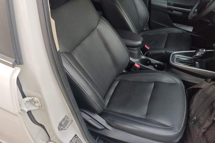 Used Ford Escort 2015 1.5L Automatic Fashion Model
