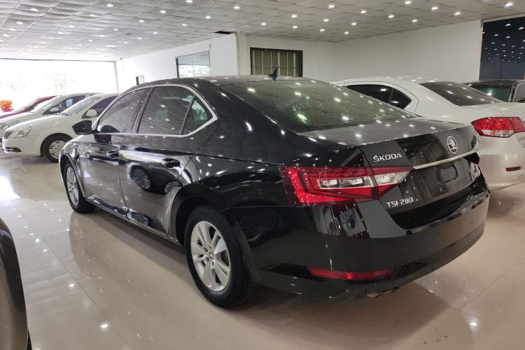 Used Skoda Superb 2016 TSI280 DSG Advanced Edition
