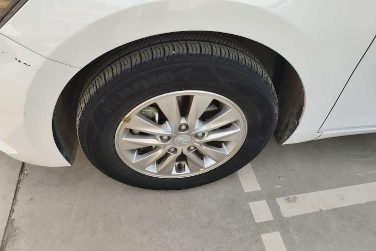 Used Hyundai Celesta 2020 1.6L Automatic GL Enjoyable Edition