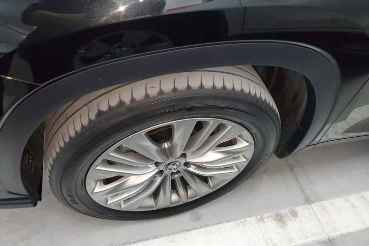 Used Toyota Highlander 2023 2.5L Smart Electric Hybrid Dual-Engine Four-Wheel Drive Prestige Version – 7 Seats
