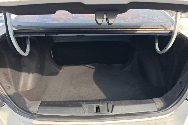 Used Geely Auto Emgrand 2017 Sedan Million Edition 1.5L Manual Luxury Model
