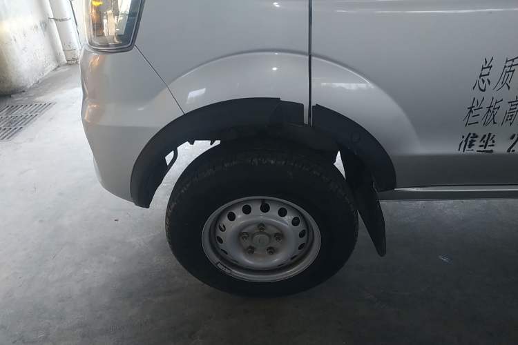 Used Jinbei Gold Card S3 2022 1.6L Flatbed Truck Standard Version 3.2 Meters SWD16MS