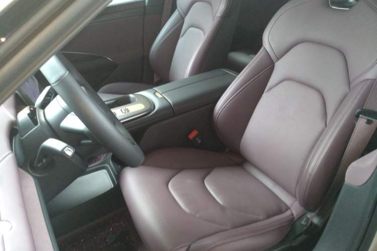 Used  SU7 2024 Rear-Drive Long-Range Intelligent Driving Version
