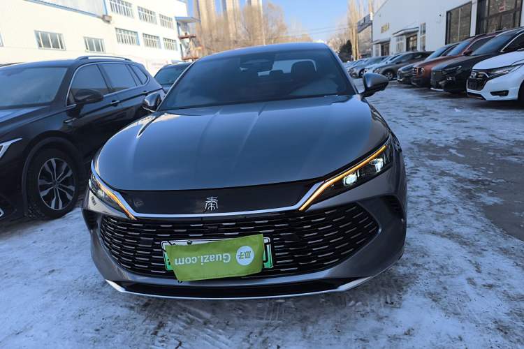 Used BYD Qin L 2025 DM-i Smart Drive 80KM Leading Model
