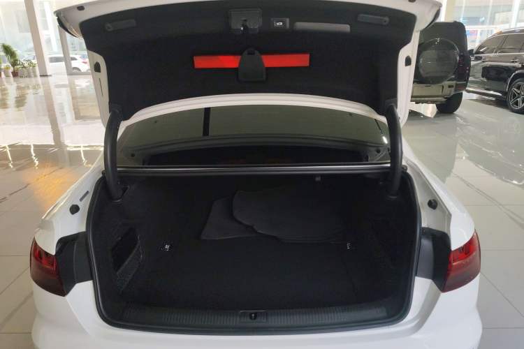 Used Audi A4L 2022 40 TFSI Fashion Dynamic Model