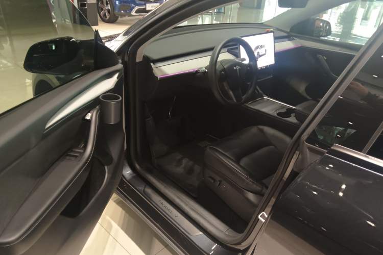 Used Tesla Model Y 2024 Rear-Wheel-Drive Version
