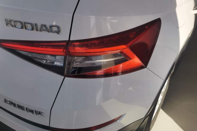 Used Skoda Kodiaq 2018 Facelifted TSI330 5-Seater Two-Wheel-Drive Luxury Enjoyment Edition
