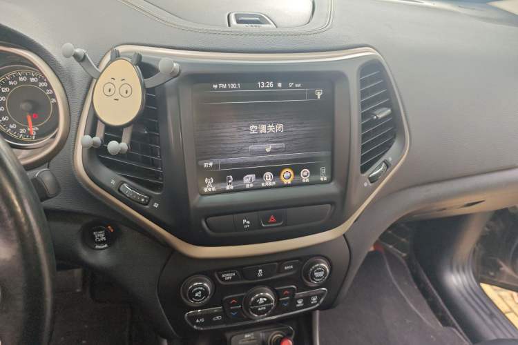 Used Jeep Cherokee 2016 2.0L Superior Edition
