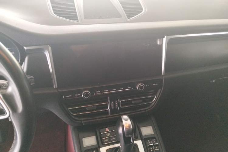 Used Porsche Macan 2018 Macan 2.0T