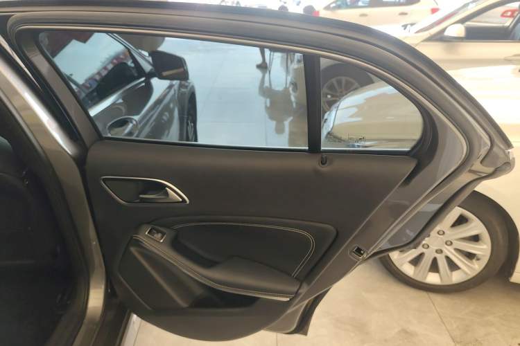 Used Mercedes-Benz GLA 2016 GLA 200 Fashion Model
