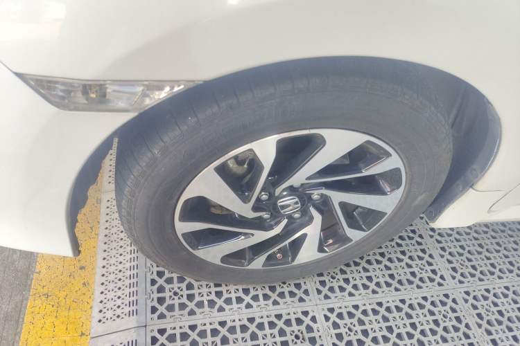 Used Honda Civic 2016 220TURBO CVT Luxury Edition
