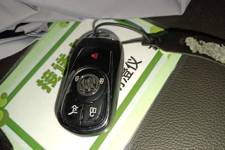 Used Buick Envision 2018 20T Two-Wheel Drive Luxury Model
