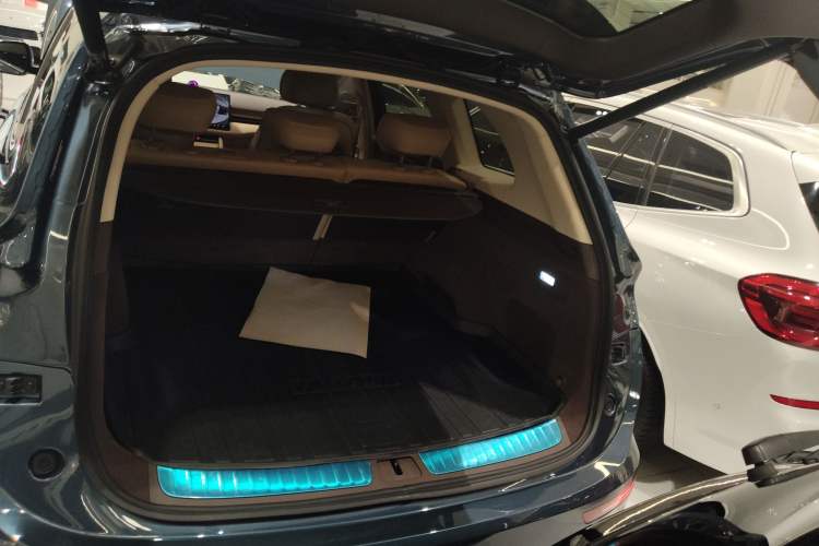 Used Hima AITO M7 2024 1.5T Intelligent Drive 4WD Ultra Version 5 Seats
