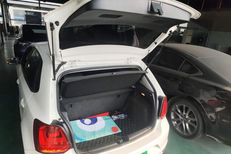 Used Volkswagen Polo 2018 1.5L Automatic Advanced Driving Model
