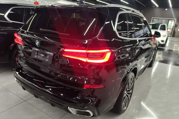 Used BMW X5 2022 Restyled xDrive 30Li M Sport Package
