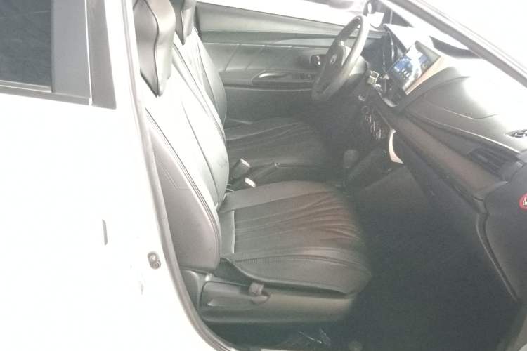 Used Toyota YARiS L 2016 Revised 1.5E CVT Charming Edition
