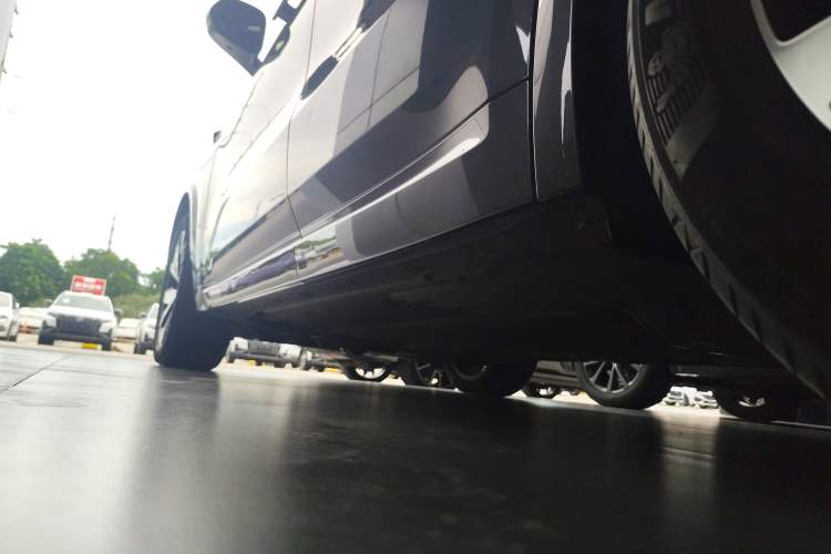 Used Li Auto L8 2023 Pro Model
