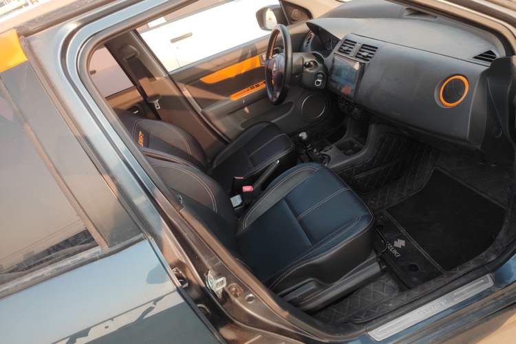 Used Suzuki Swift 2016 1.5L Manual Fashion Edition Cool Play Version