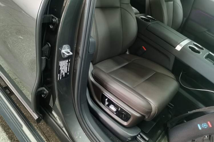 Used Li Auto L9 2022 Max model
