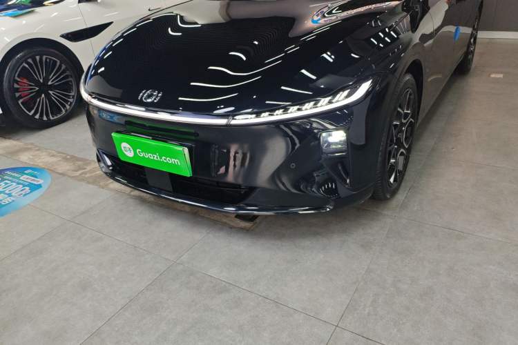 Used  A07 2024 Pure Electric "True Fragrance" Edition 515 Prestige Model
