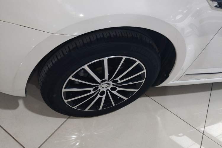 Used Skoda Octavia 2019 TSI230 DSG Luxury Edition
