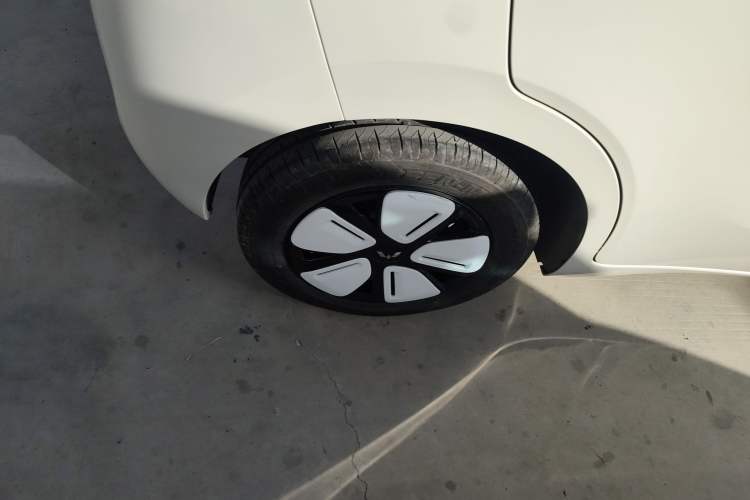 Used Wuling Hongguang MINIEV 2025 Four-Door Version Advanced Edition