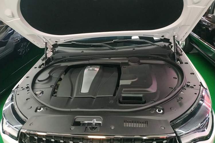 Used Zotye T700 2017 1.8T Dual-Clutch Luxury Model
