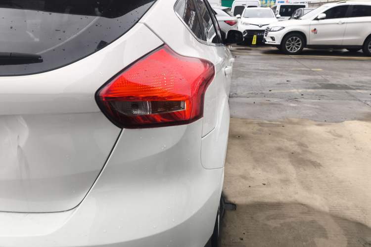 Used Ford Focus 2020 Hatchback Classic 1.5L Automatic Trendy Model