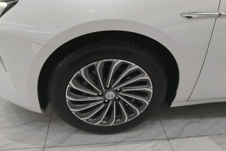 Used Buick LaCrosse 2023 28T Prestige Edition
