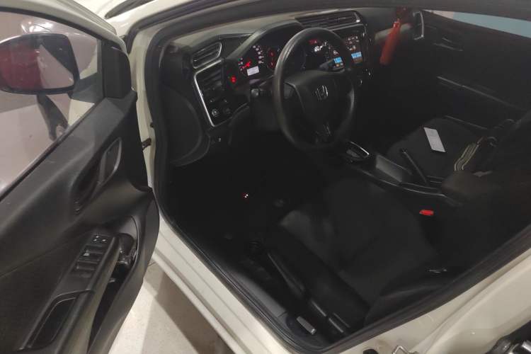 Used Honda Greiz 2016 1.5L CVT Fashion Edition
