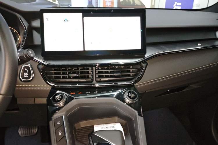 Used Lynk & Co 06 EM-P 2023 1.5T Remix PHEV Pro
