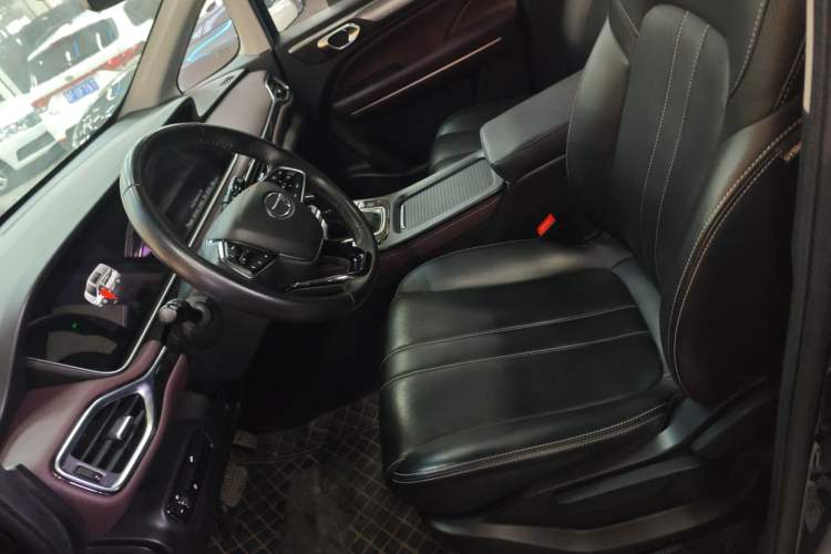 Used GAC Trumpchi M6 2021 PRO 270T DCT Luxury Edition
