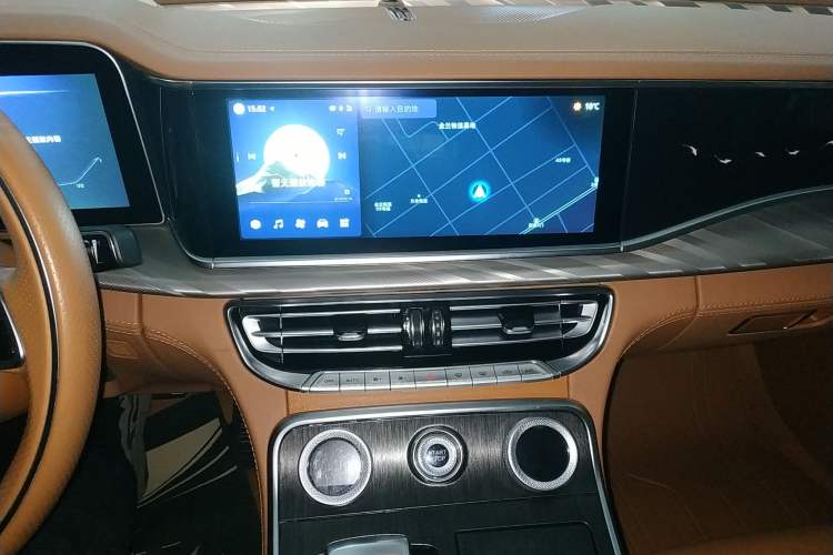 Used Hongqi H9 2023 2.0T Smart Connect Flagship Edition
