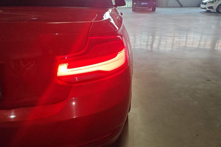 Used BMW 2 Series 2019 225i Convertible Coupe Sports Design Package
