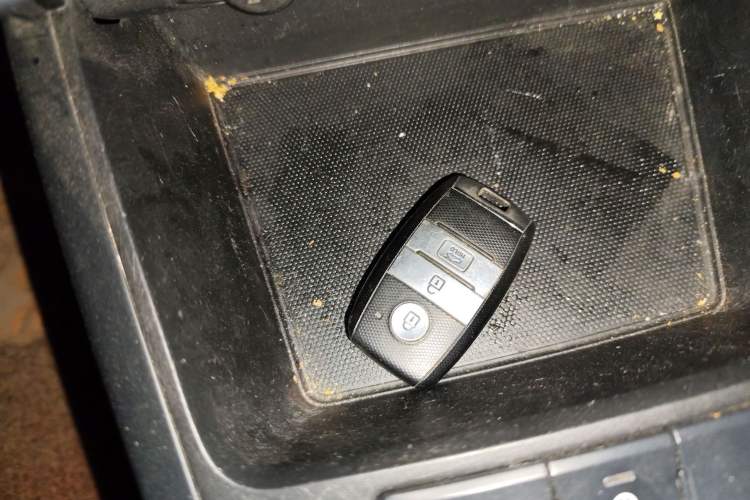 Used Kia KX Cross 2018 1.6L Automatic Dynamic Sunroof Version
