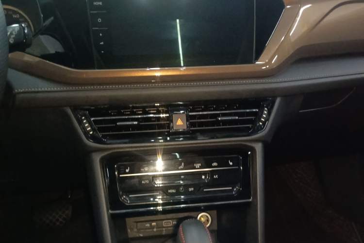 Used Volkswagen Tharu 2021 280TSI Two-Wheel Drive Comfort Edition
