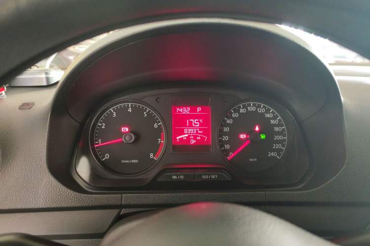 Used Volkswagen Jetta 2013 1.6L Automatic Fashion Model
