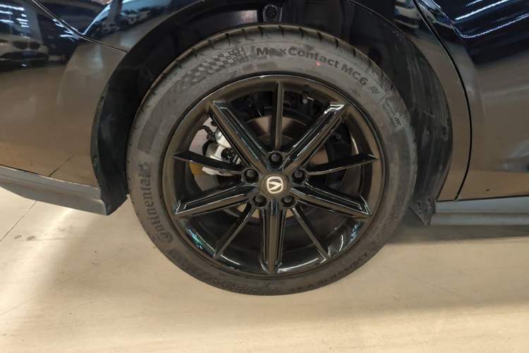 Used Changan UNI-V 2022 1.5T Prestige Version
