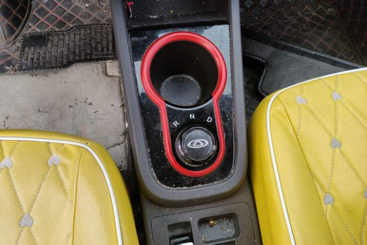 Used Chery Little Ant 2022 Restyled Version Sweet Pink Edition Half-Sugar Version 30.6 kWh 30 kW 301 km